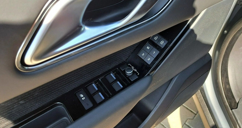 Land Rover Range Rover Velar cena 489000 przebieg: 9500, rok produkcji 2023 z Szczecinek małe 742